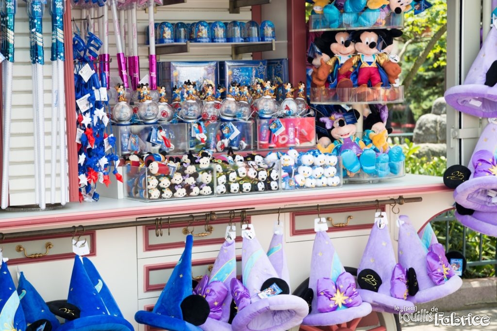La série collector des Tsum-Tsum 25 ans de Disneyland Paris